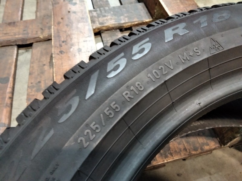 4 Gomme usate 225 55 18 Pneumatici Invernali PIRELLI 4 Gomme usate 225 55 18 Pneumatici Invernali PIRELLI