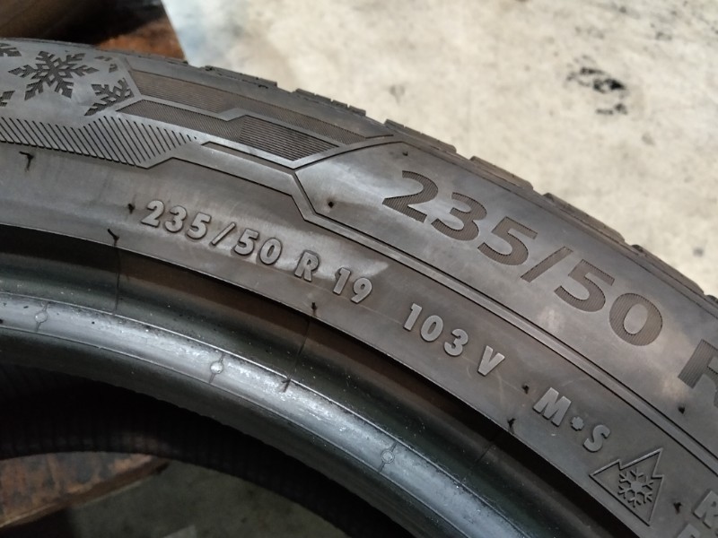 4 Gomme usate 235 50 19 Pneumatici Invernali BARUM 4 Gomme usate 235 50 19 Pneumatici Invernali BARUM