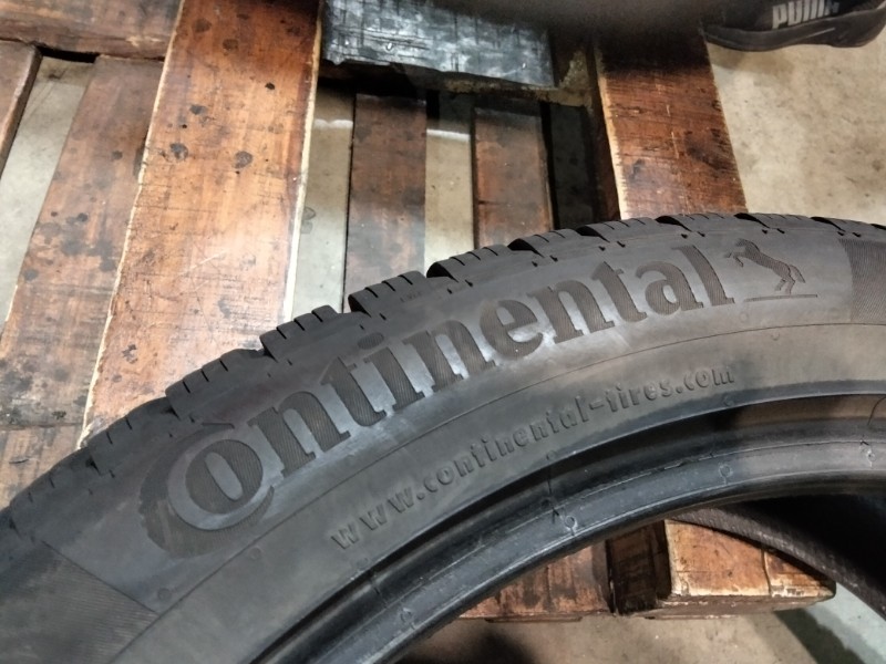 4 Gomme usate 245 45 20 Pneumatici Invernali CONTINENTAL 4 Gomme usate 245 45 20 Pneumatici Invernali CONTINENTAL