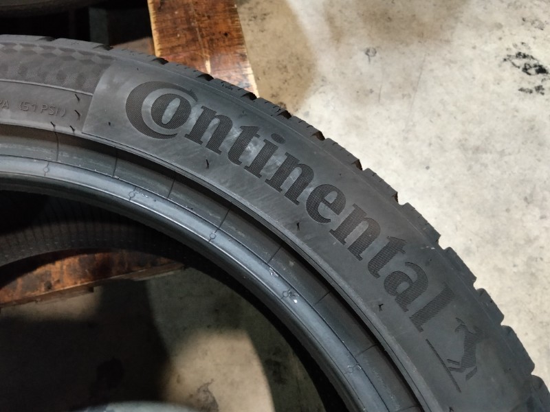 4 Gomme usate 245 45 18 Pneumatici Invernali CONTINENTAL 4 Gomme usate 245 45 18 Pneumatici Invernali CONTINENTAL