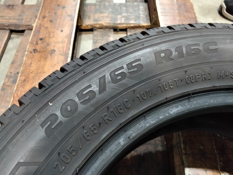 4 Gomme usate 205 65 16 C Pneumatici Invernali PIRELLI 4 Gomme usate 205 65 16 C Pneumatici Invernali PIRELLI