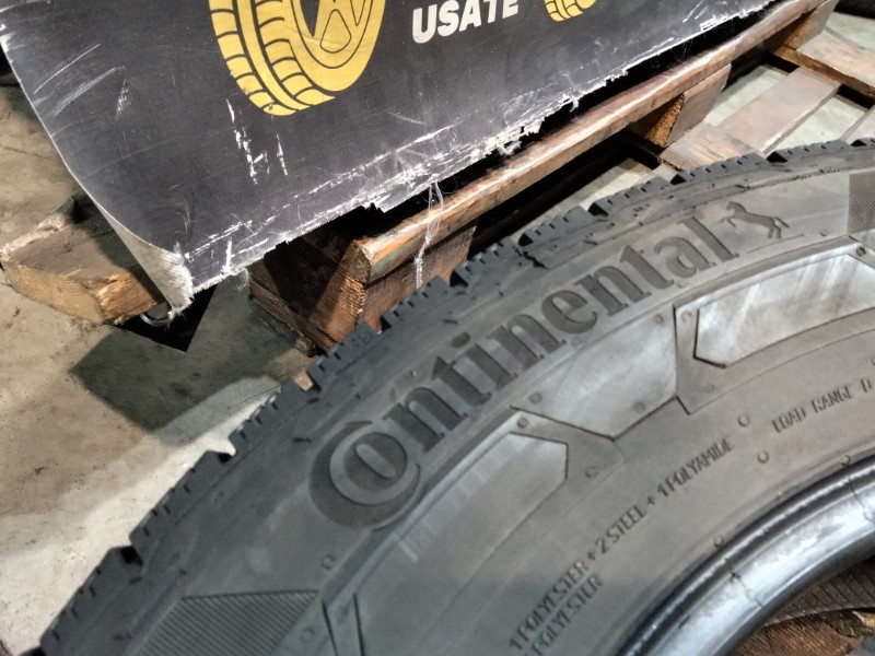 4 Gomme usate 215 65 16 C Pneumatici Invernali CONTINENTAL 4 Gomme usate 215 65 16 C Pneumatici Invernali CONTINENTAL