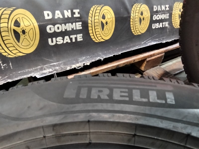 4 Gomme usate 225 55 17 Pneumatici Invernali PIRELLI 4 Gomme usate 225 55 17 Pneumatici Invernali PIRELLI