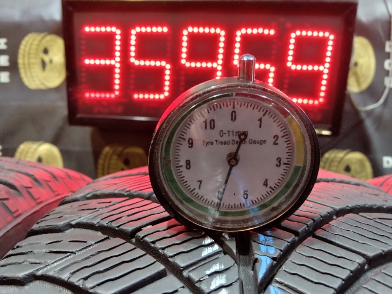 4 Gomme usate 185 55 15 Pneumatici Invernali NANKANG 4 Gomme usate 185 55 15 Pneumatici Invernali NANKANG