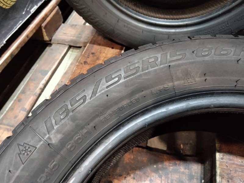 4 Gomme usate 185 55 15 Pneumatici Invernali NANKANG 4 Gomme usate 185 55 15 Pneumatici Invernali NANKANG
