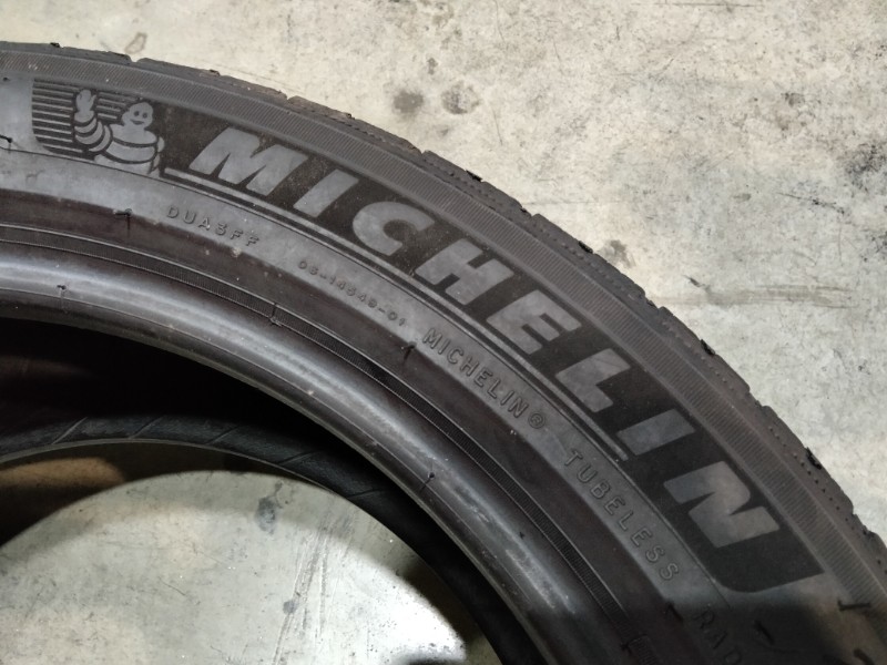 4 Gomme usate 245 40 18 Pneumatici Invernali MICHELIN 4 Gomme usate 245 40 18 Pneumatici Invernali MICHELIN