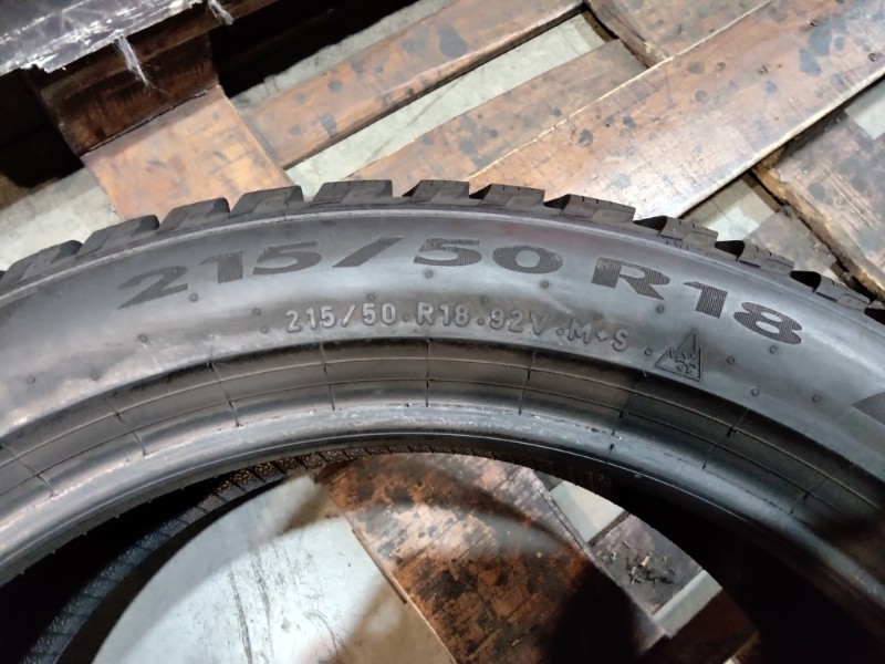 4 Gomme usate 215 50 18 Pneumatici Invernali PIRELLI 4 Gomme usate 215 50 18 Pneumatici Invernali PIRELLI