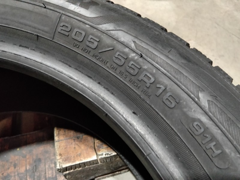 4 Gomme usate 205 55 16 Pneumatici Invernali GOODYEAR 4 Gomme usate 205 55 16 Pneumatici Invernali GOODYEAR