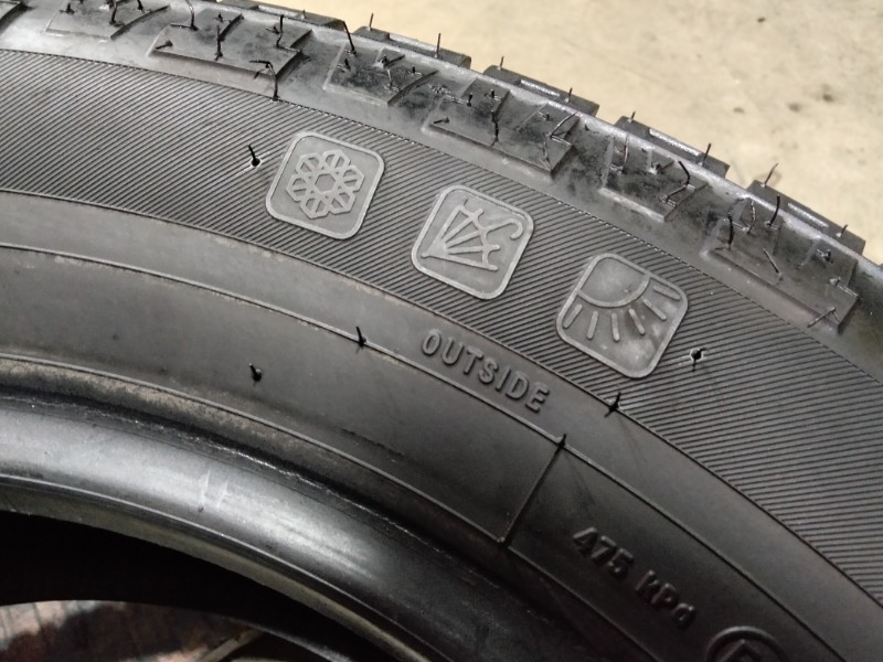 4 Gomme usate Pneumatici Invernali TOYO 4 Gomme usate Pneumatici Invernali TOYO