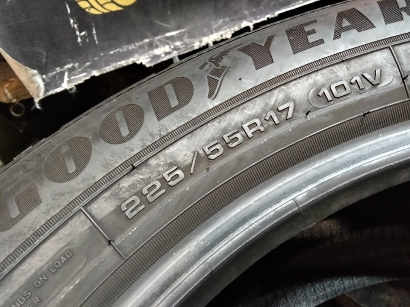 4 Gomme usate 225 55 17 Pneumatici Invernali GOODYEAR 4 Gomme usate 225 55 17 Pneumatici Invernali GOODYEAR