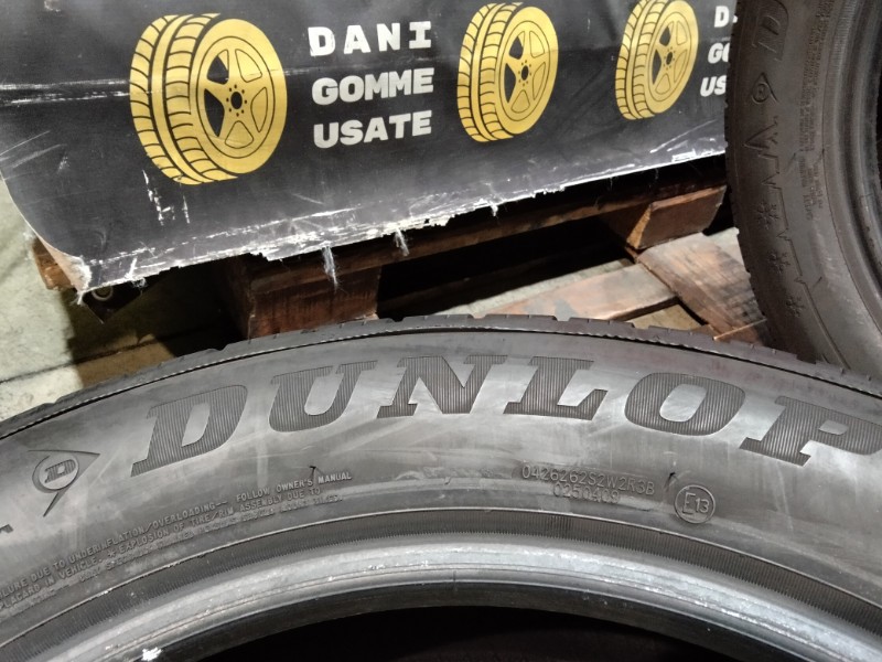 4 Gomme usate 235 55 18 Pneumatici Invernali DUNLOP 4 Gomme usate 235 55 18 Pneumatici Invernali DUNLOP