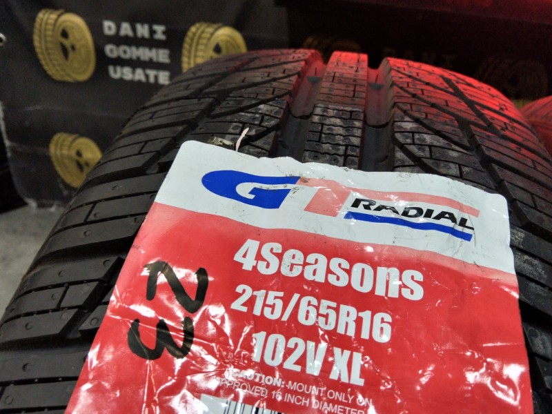 2 Gomme nuove 215 65 16 Pneumatici 4 Stagioni GT RADIAL 2 Gomme nuove 215 65 16 Pneumatici 4 Stagioni GT RADIAL