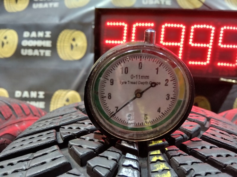 4 Gomme usate 185 55 15 Pneumatici Invernali GOODYEAR 4 Gomme usate 185 55 15 Pneumatici Invernali GOODYEAR