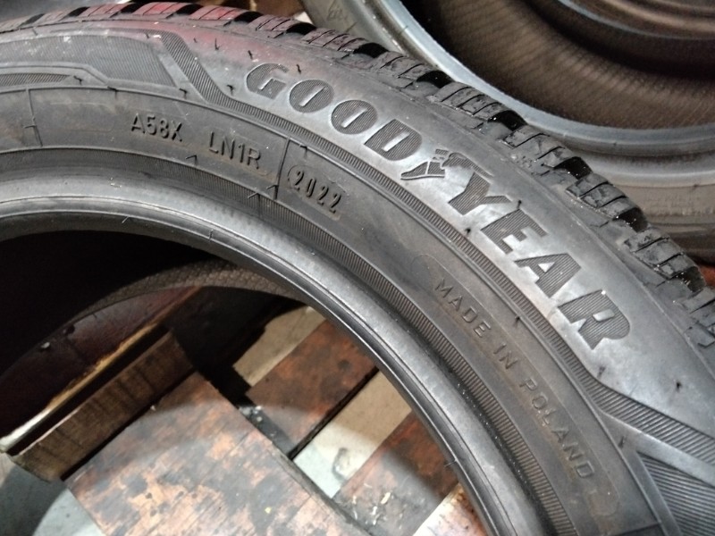 4 Gomme usate 185 55 15 Pneumatici Invernali GOODYEAR 4 Gomme usate 185 55 15 Pneumatici Invernali GOODYEAR
