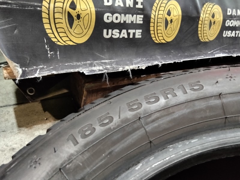 4 Gomme usate 185 55 15 Pneumatici Invernali DUNLOP 4 Gomme usate 185 55 15 Pneumatici Invernali DUNLOP