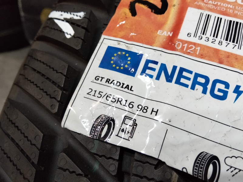 2 Gomme nuove 215 65 16 Pneumatici Invernali GT RADIAL 2 Gomme nuove 215 65 16 Pneumatici Invernali GT RADIAL