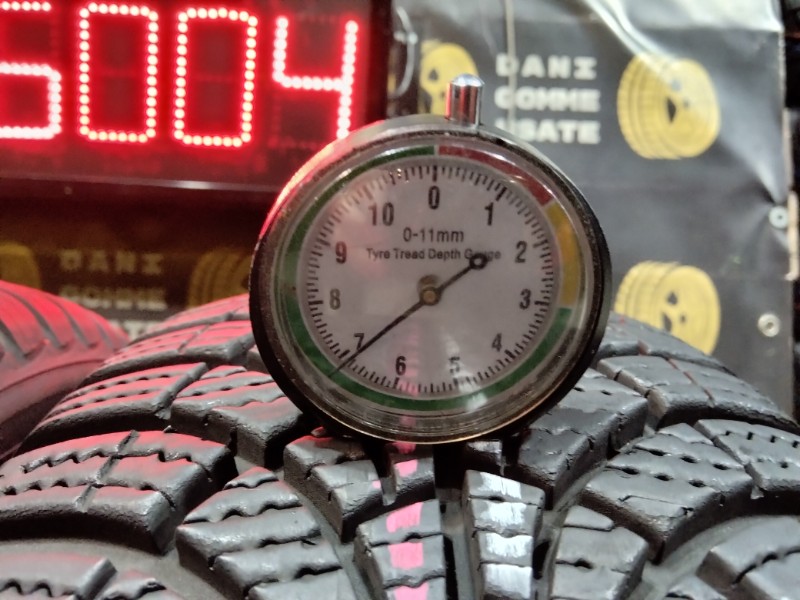4 Gomme usate 185 55 15 Pneumatici Invernali GOODYEAR 4 Gomme usate 185 55 15 Pneumatici Invernali GOODYEAR