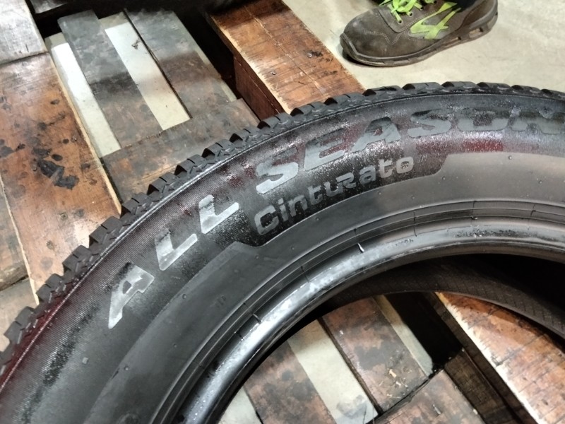 2 Gomme usate 205 60 16 Pneumatici 4 Stagioni PIRELLI 2 Gomme usate 205 60 16 Pneumatici 4 Stagioni PIRELLI