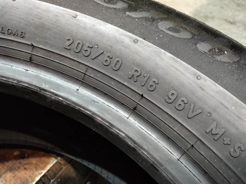2 Gomme usate 205 60 16 Pneumatici 4 Stagioni PIRELLI 2 Gomme usate 205 60 16 Pneumatici 4 Stagioni PIRELLI