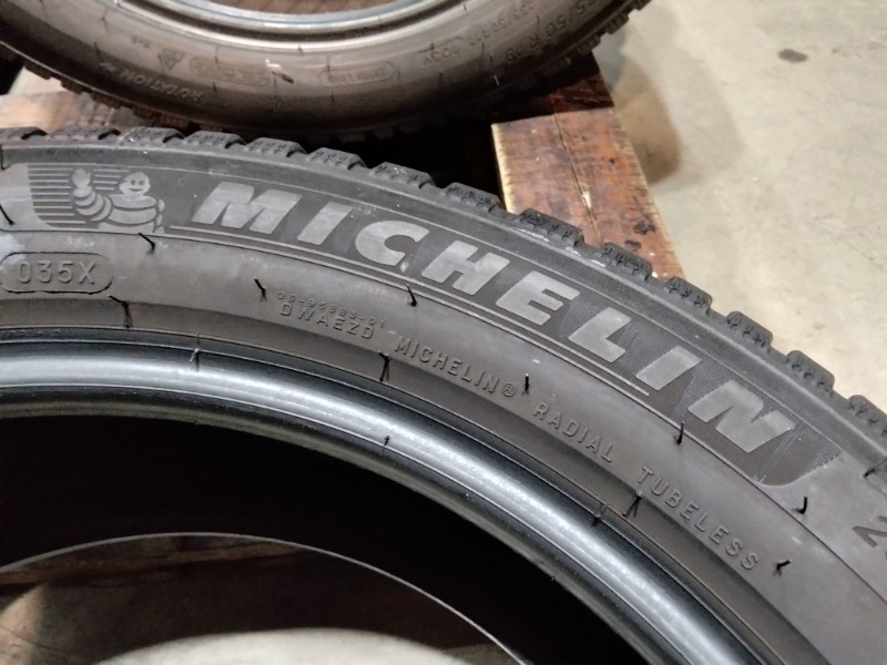 4 Gomme usate 235 50 19 Pneumatici 4 Stagioni MICHELIN 4 Gomme usate 235 50 19 Pneumatici 4 Stagioni MICHELIN