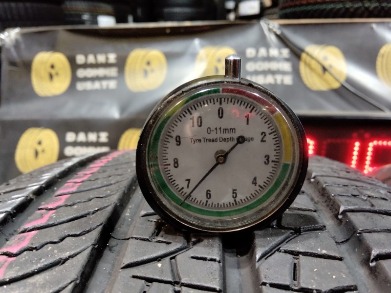 2 Gomme usate 255 60 20 Pneumatici 4 Stagioni PIRELLI 2 Gomme usate 255 60 20 Pneumatici 4 Stagioni PIRELLI
