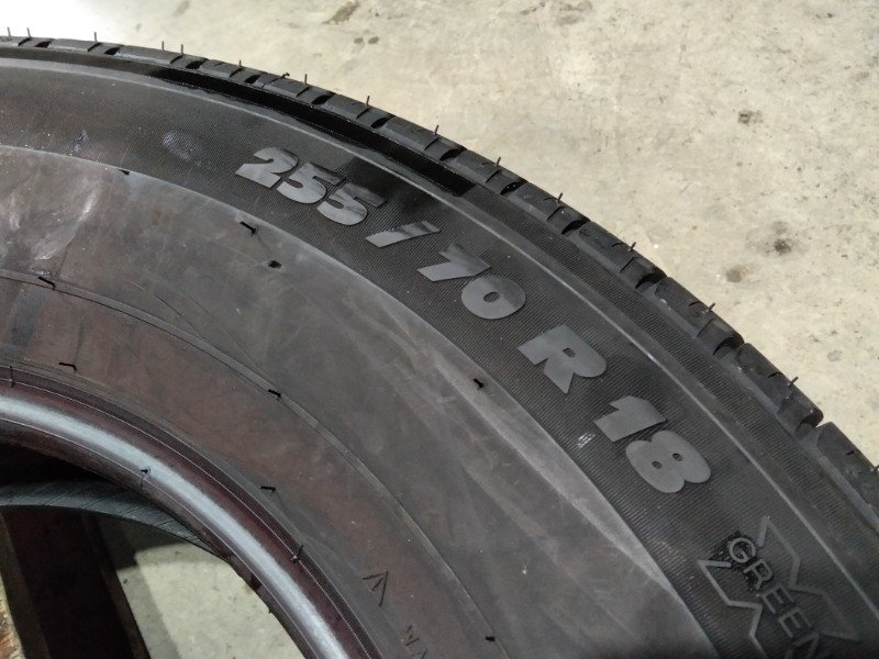 4 Gomme usate 255 70 18 Pneumatici 4 Stagioni MICHELIN 4 Gomme usate 255 70 18 Pneumatici 4 Stagioni MICHELIN
