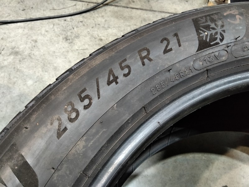 4 Gomme usate 285 45 21 Pneumatici Invernali MICHELIN 4 Gomme usate 285 45 21 Pneumatici Invernali MICHELIN