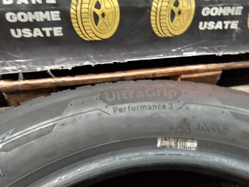 1 Gomma usata 215 55 17 Pneumatici Invernali GOODYEAR 1 Gomma usata 215 55 17 Pneumatici Invernali GOODYEAR