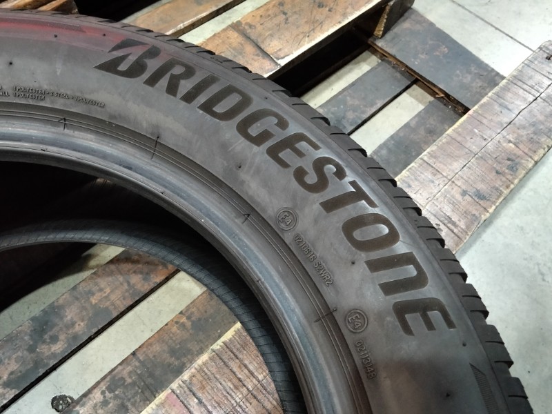 1 Gomma usata 235 55 17 Pneumatici Invernali BRIDGESTONE 1 Gomma usata 235 55 17 Pneumatici Invernali BRIDGESTONE