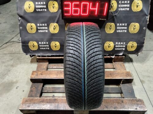 1 Gomma usata 245 45 19 Pneumatici Invernali MICHELIN