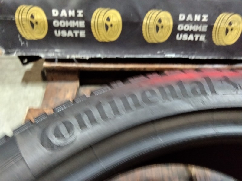 2 Gomme usate 255 35 21 e 2 Gomme usate 275 35 21 Pneumatici Invernali CONTINENTAL 2 Gomme usate 255 35 21 e 2 Gomme usate 275 35 21 Pneumatici Invernali CONTINENTAL